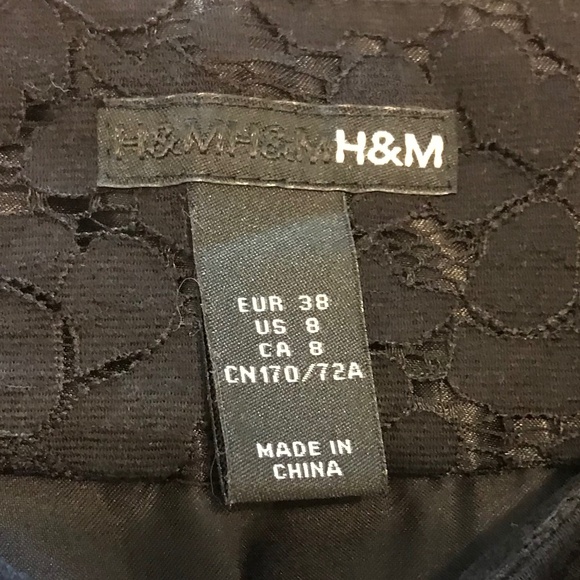 Pretty H&M black skirt with lace overskirt (8) - Picture 2 of 10